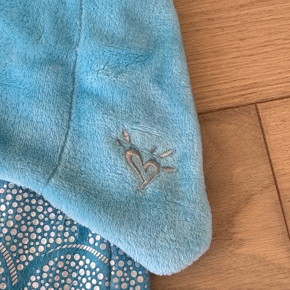 Justice Pink and Blue Mermaid Tail Blanket - Picture 5 of 5